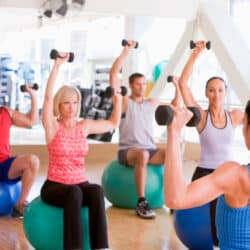 איזו פעילות גופנית תעזור לרדת במשקל